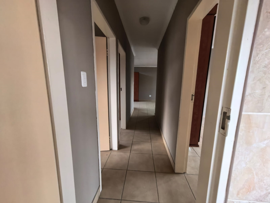 3 Bedroom Property for Sale in Waterval East North West